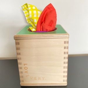 Lovevery Magic Tissue Box